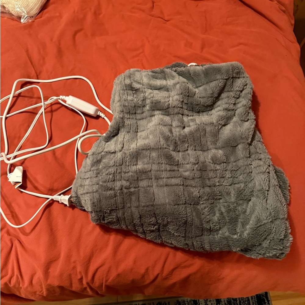Berkshire Life heated faux fur throw electric blanket